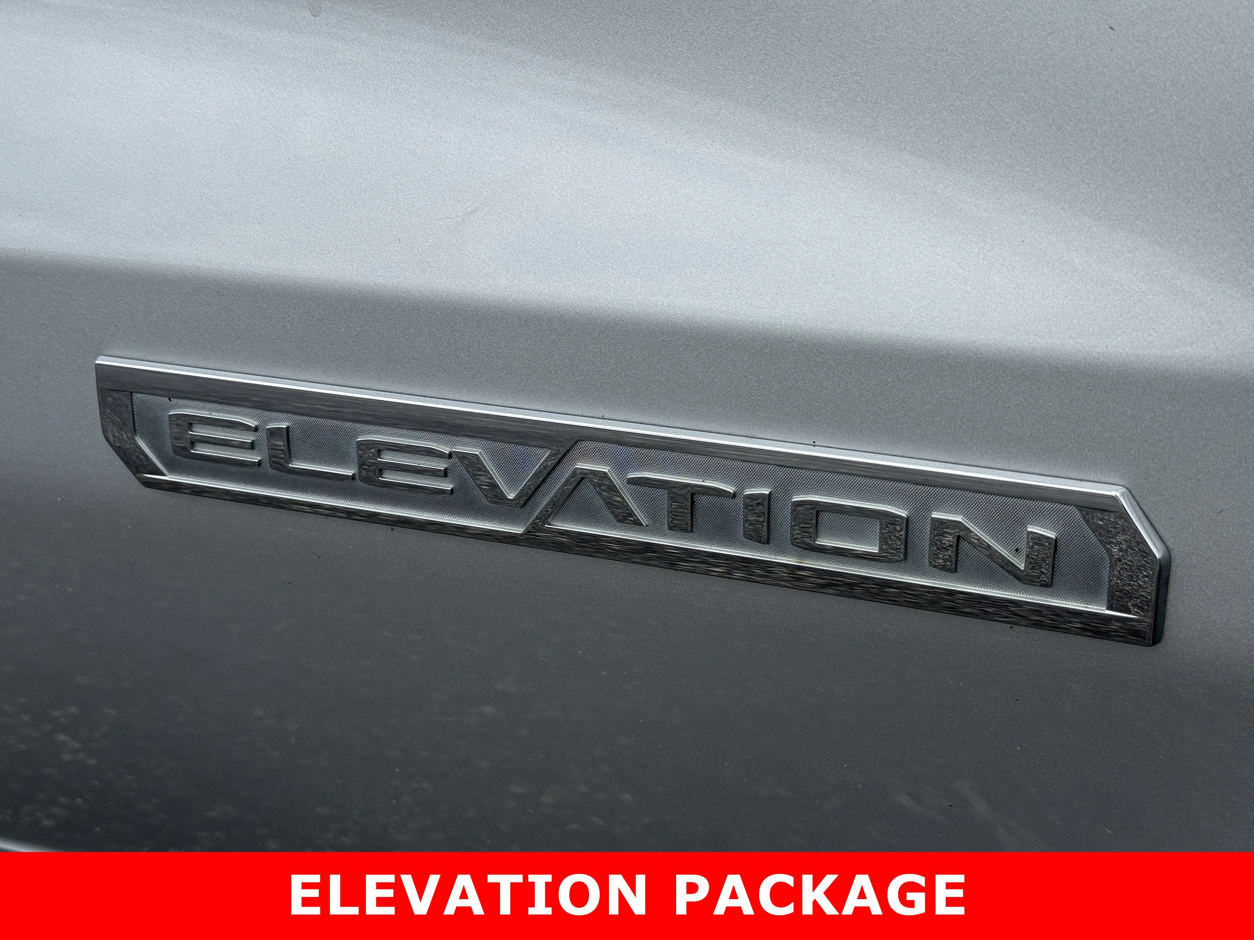 Certified Used 2022 Quicksilver Metallic GMC Elevation image 15