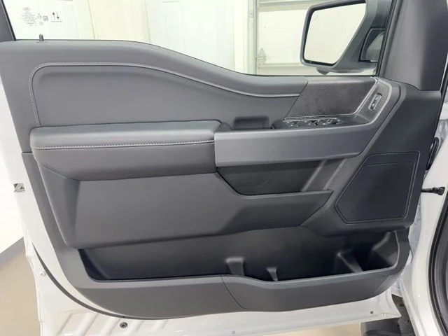 New 2026 Oxford White Ford XLT image 10