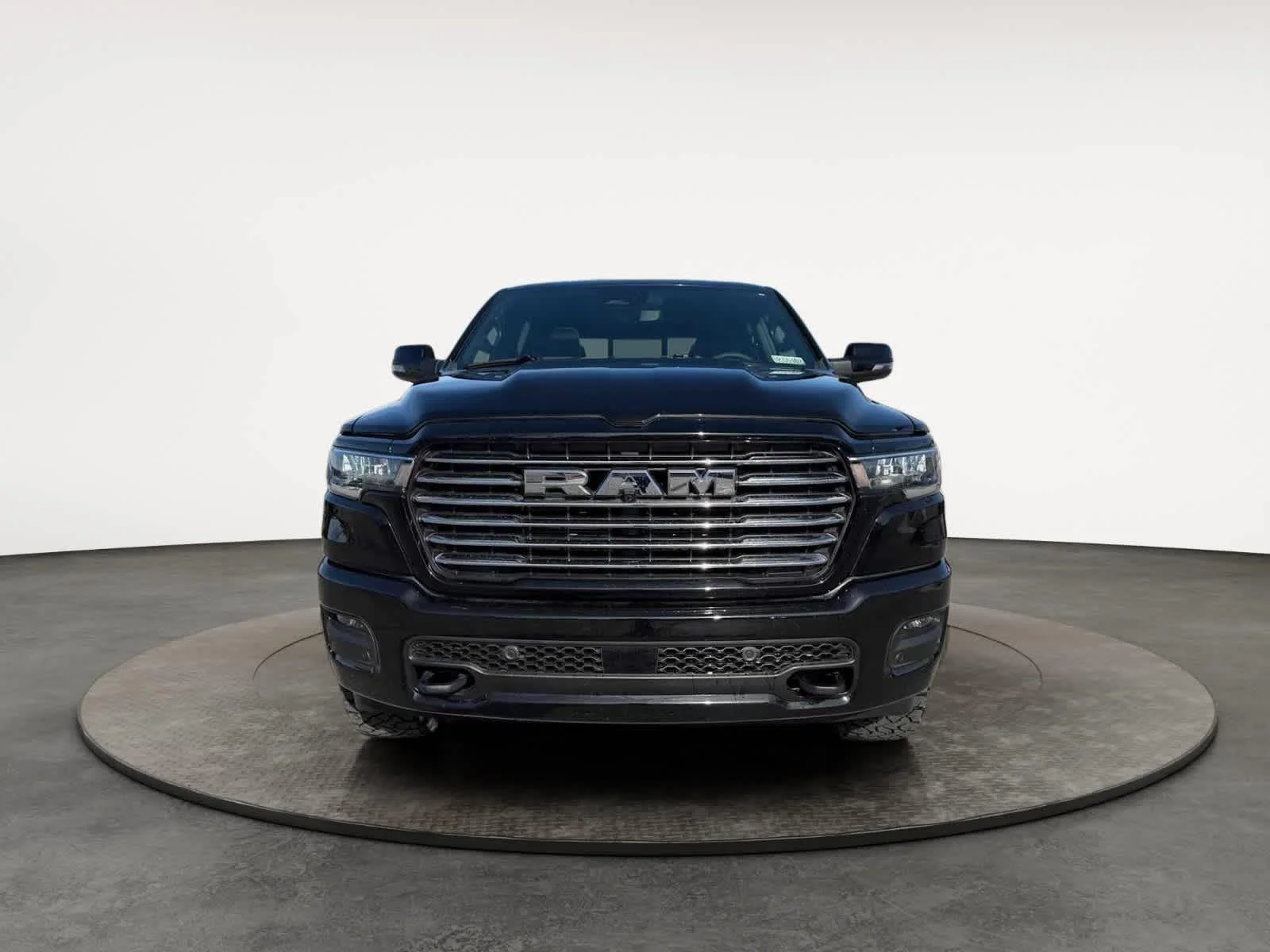 New 2026 Diamond Black Crystal Pearl-Coat Exterior Paint RAM Laramie image 8