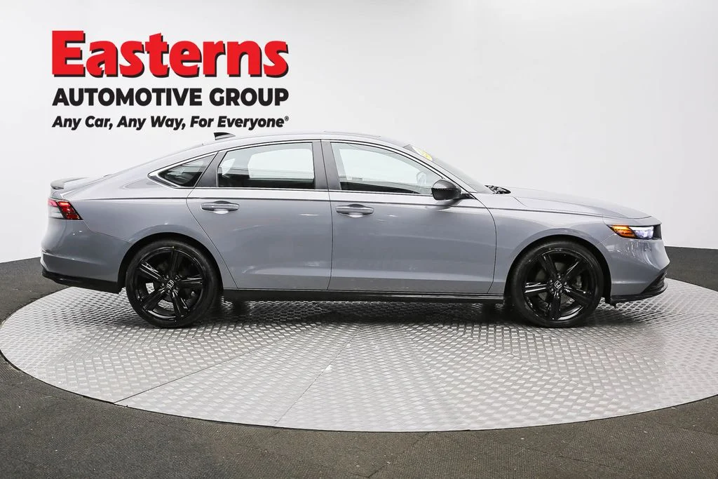 Used 2023 Gray Honda Sport image 4