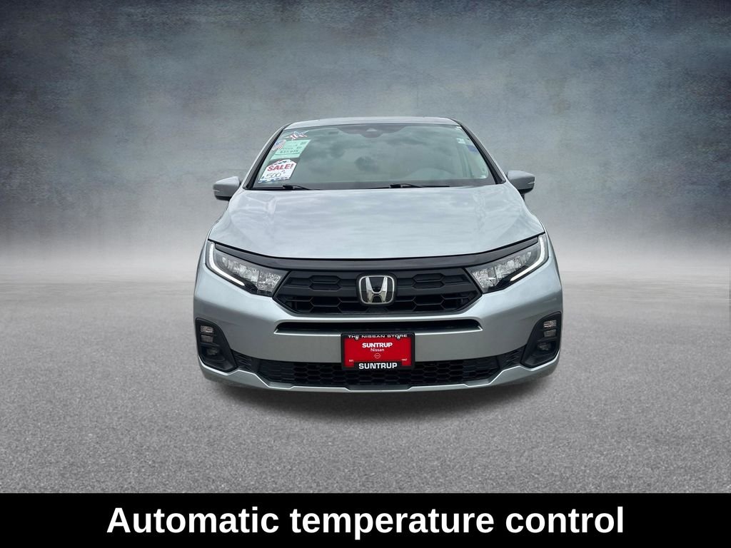 Used 2025 Solar Silver Metallic Honda EX-L image 9