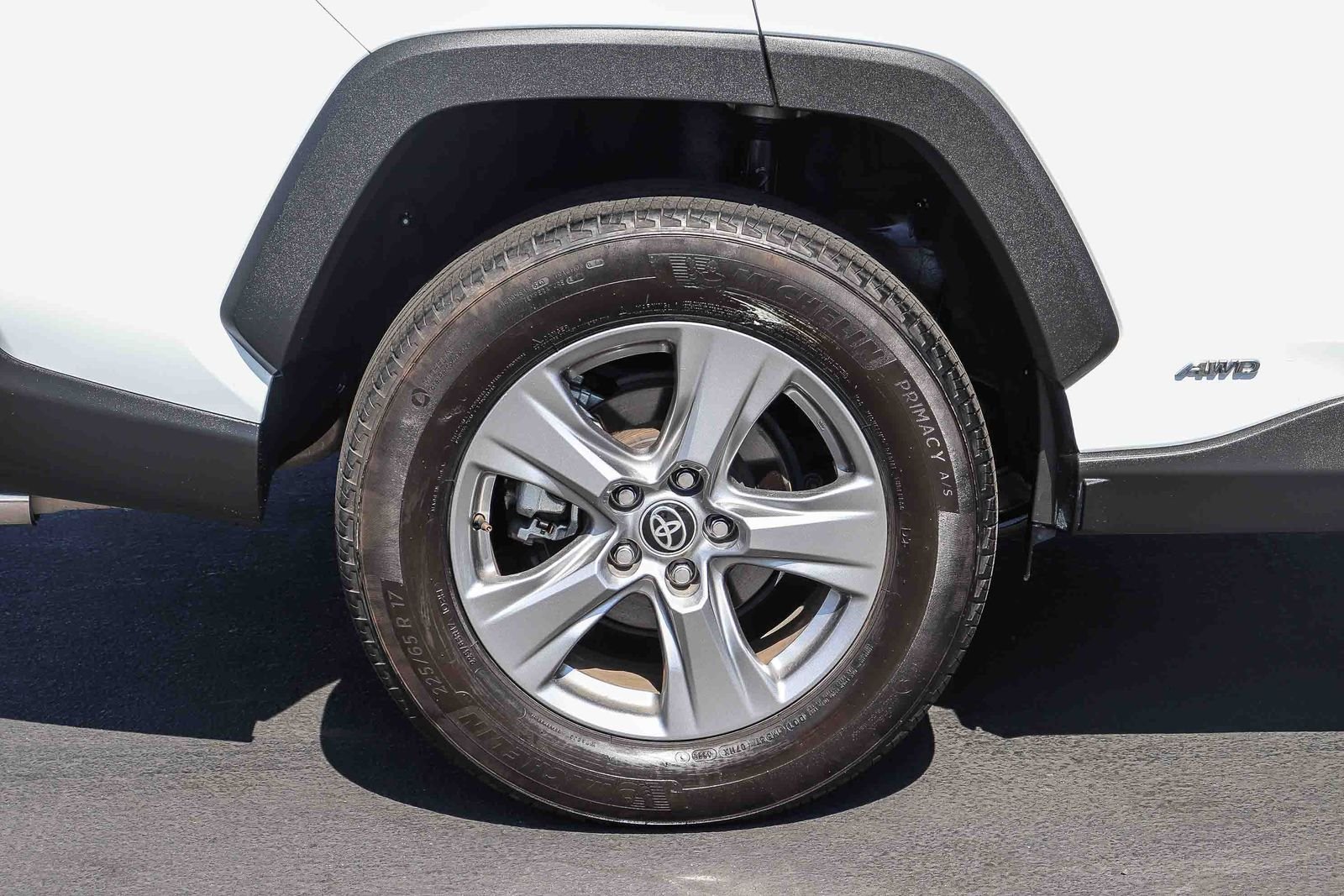 Certified Used 2023 Ice Toyota XLE image 9