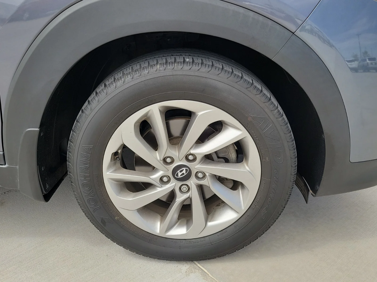 Used 2016 Coliseum Gray Hyundai SE image 7