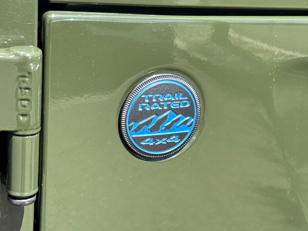Used 2024 Green Jeep Sport S 4xe image 9