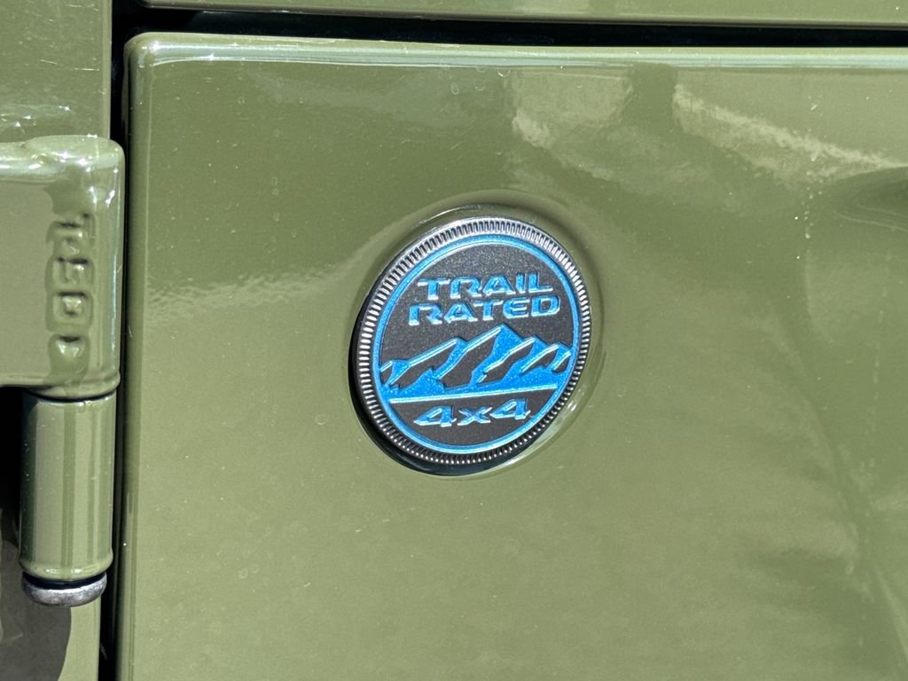 Used 2024 Green Clearcoat Jeep Sport S 4xe image 9