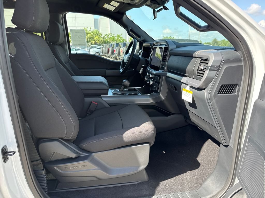 New 2026 White Ford XLT image 21