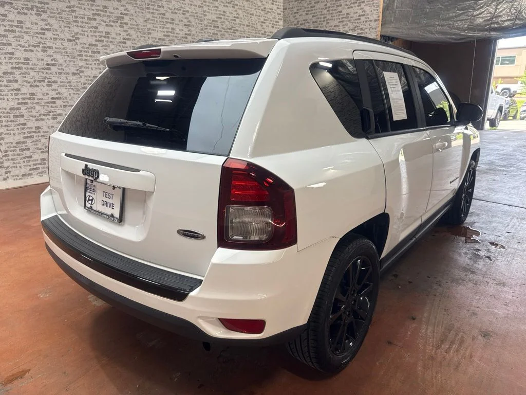 Used 2015 Bright White Clearcoat Jeep Sport image 7