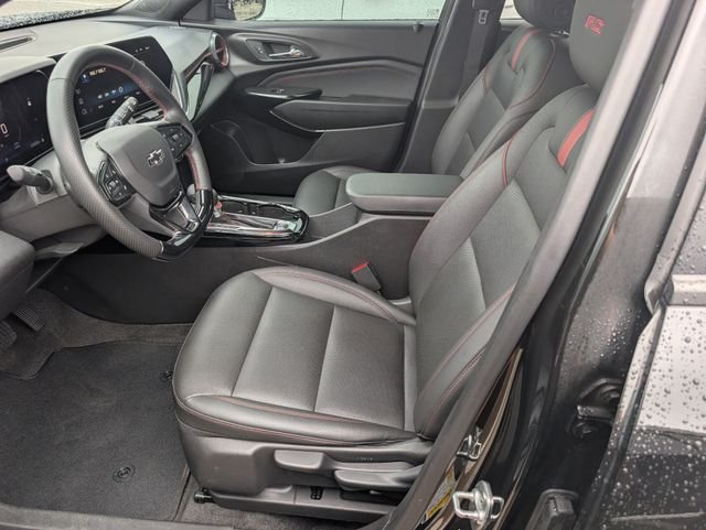 Used 2025 Black Chevrolet 2RS image 8