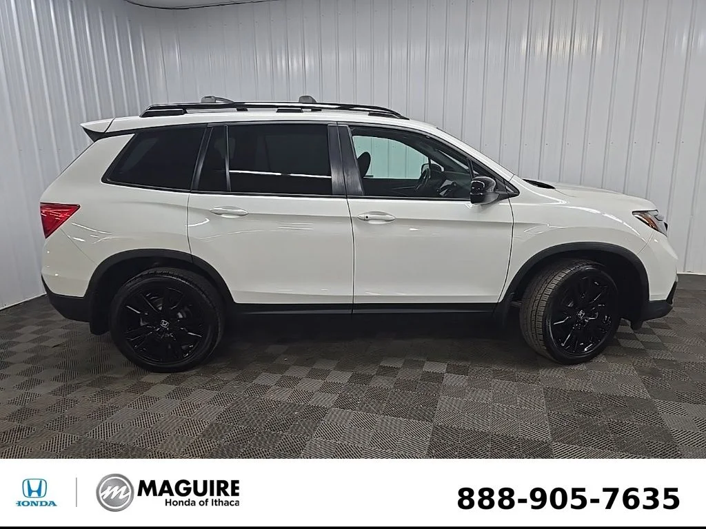 Used 2021  Honda Sport image 2