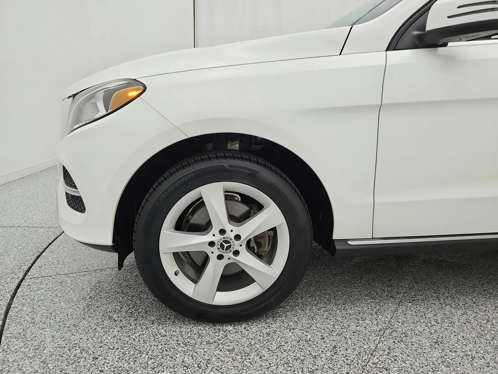 Used 2017 Polar White Mercedes-Benz GLE 350 SUV image 17