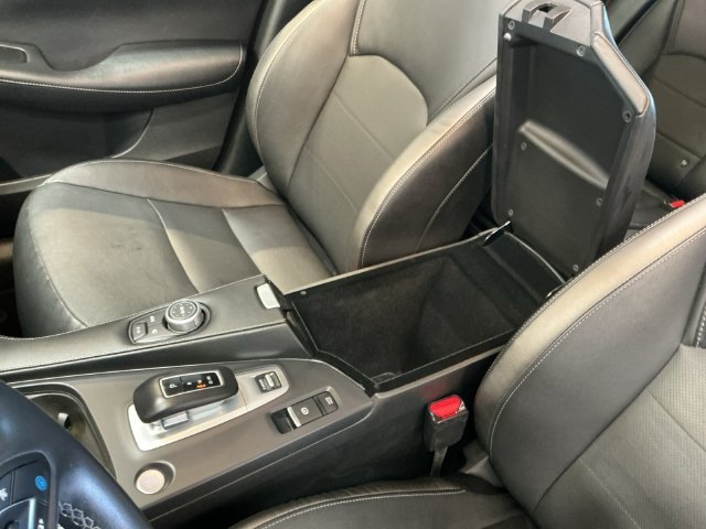 Used 2024 Blue INFINITI LUXE image 27