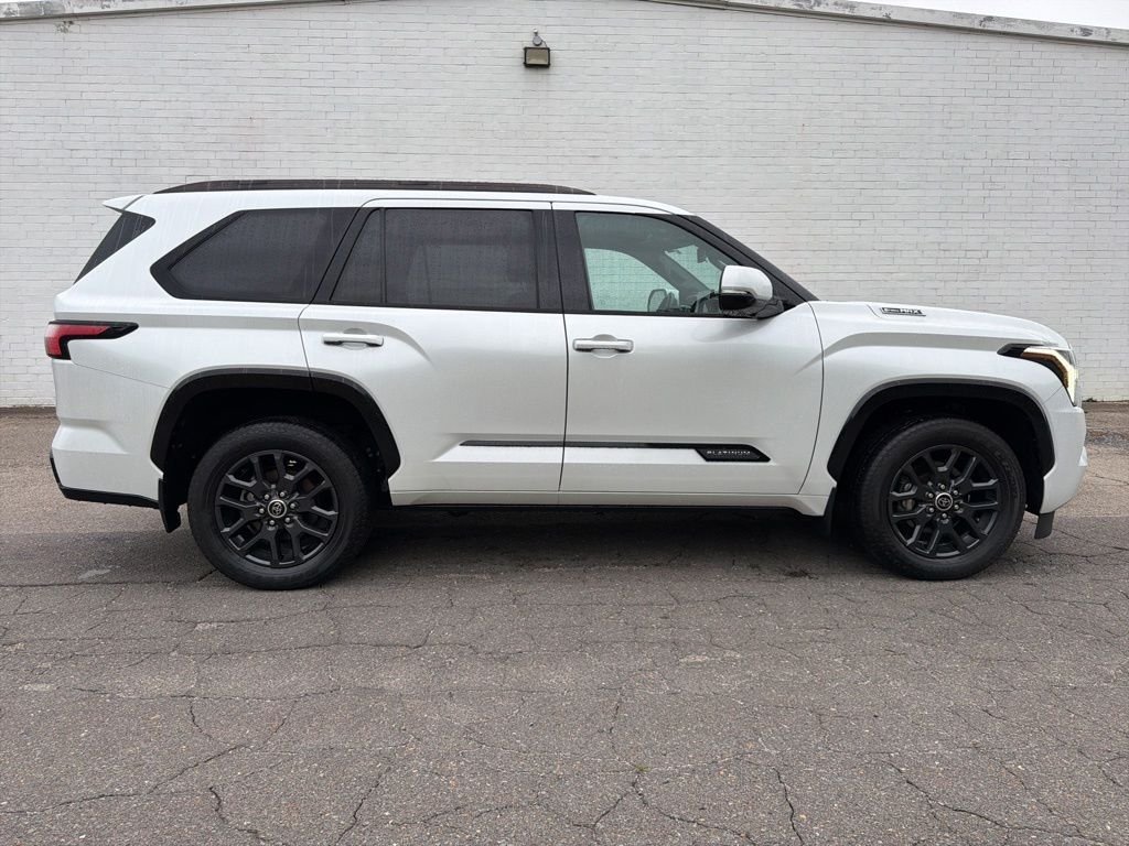 2023 Toyota Sequoia Platinum 4WD i-FORCE MAX Hybrid's photo