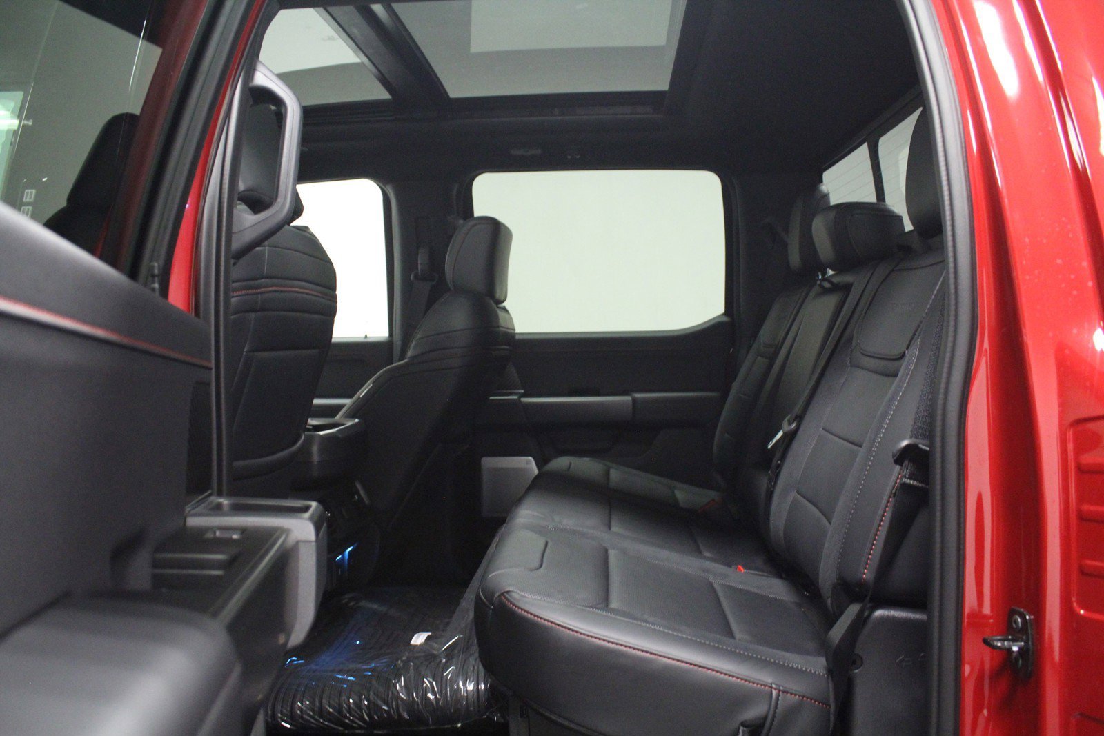 Used 2024 Rapid Red Metallic Tinted Clearcoat Ford Raptor image 13