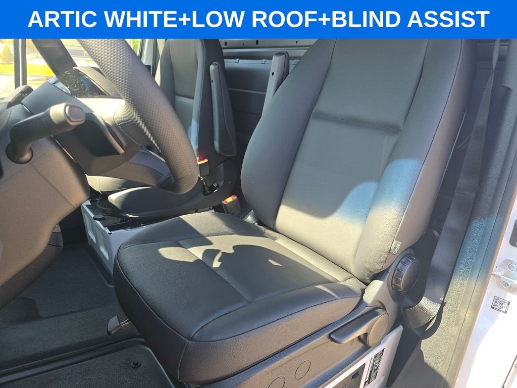 New 2026 Arctic White Mercedes-Benz Cargo 144 WB image 17
