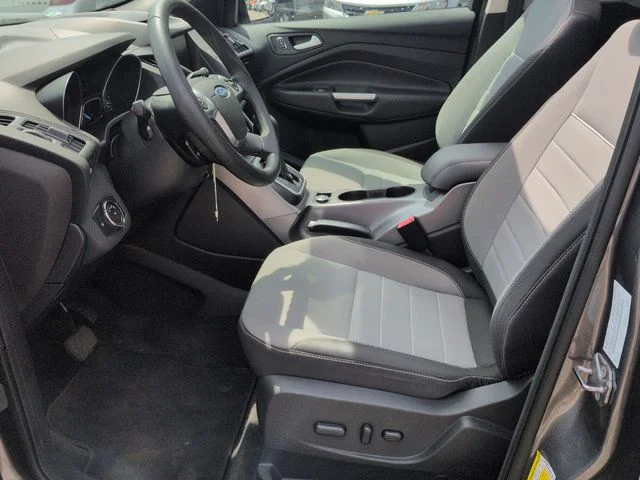 Used 2014 Gray Ford SE image 20