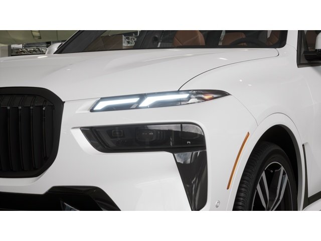 New 2027 Mineral White Metallic BMW xDrive40i image 6