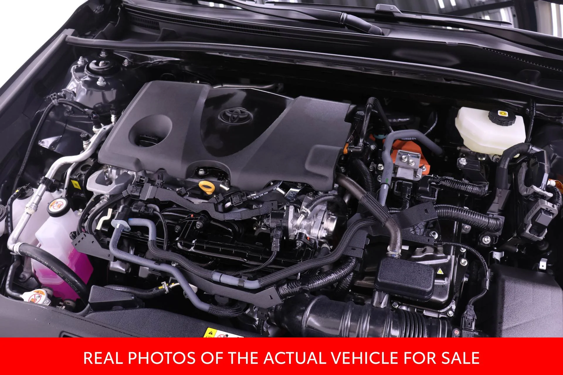 Used 2026  Toyota LE image 17
