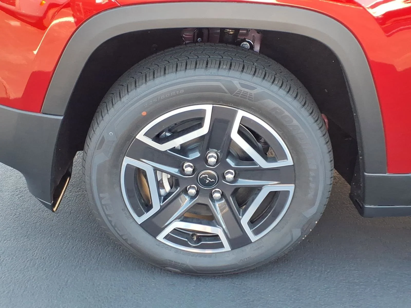 New 2026 Red Hot Pearl-Coat Exterior Paint Jeep Limited image 21