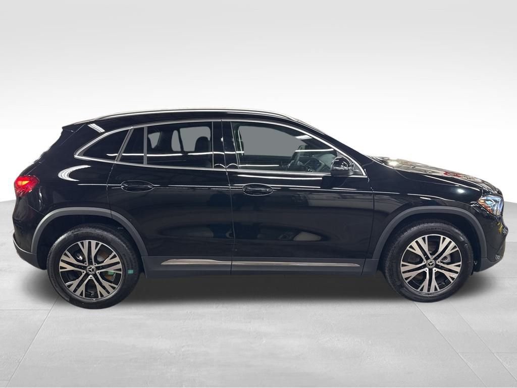 Used 2026 Black Mercedes-Benz GLA 250 image 6