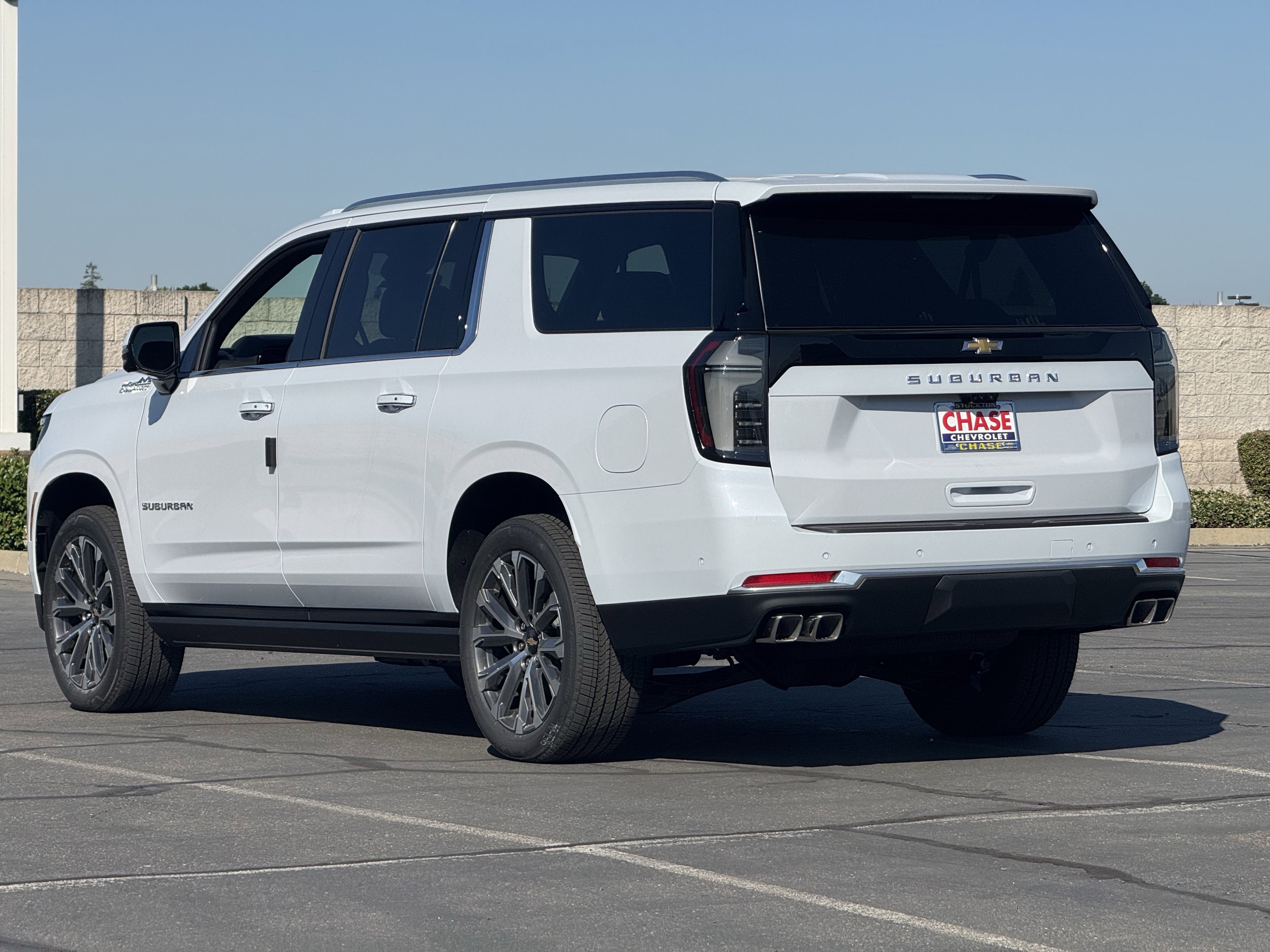 New 2026 Polar White Tricoat Chevrolet High Country image 5