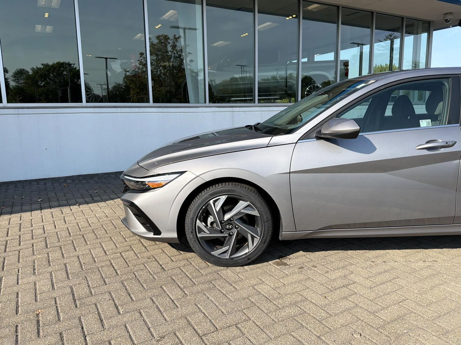 Used 2025 Fluid Metal Hyundai SEL Convenience image 9