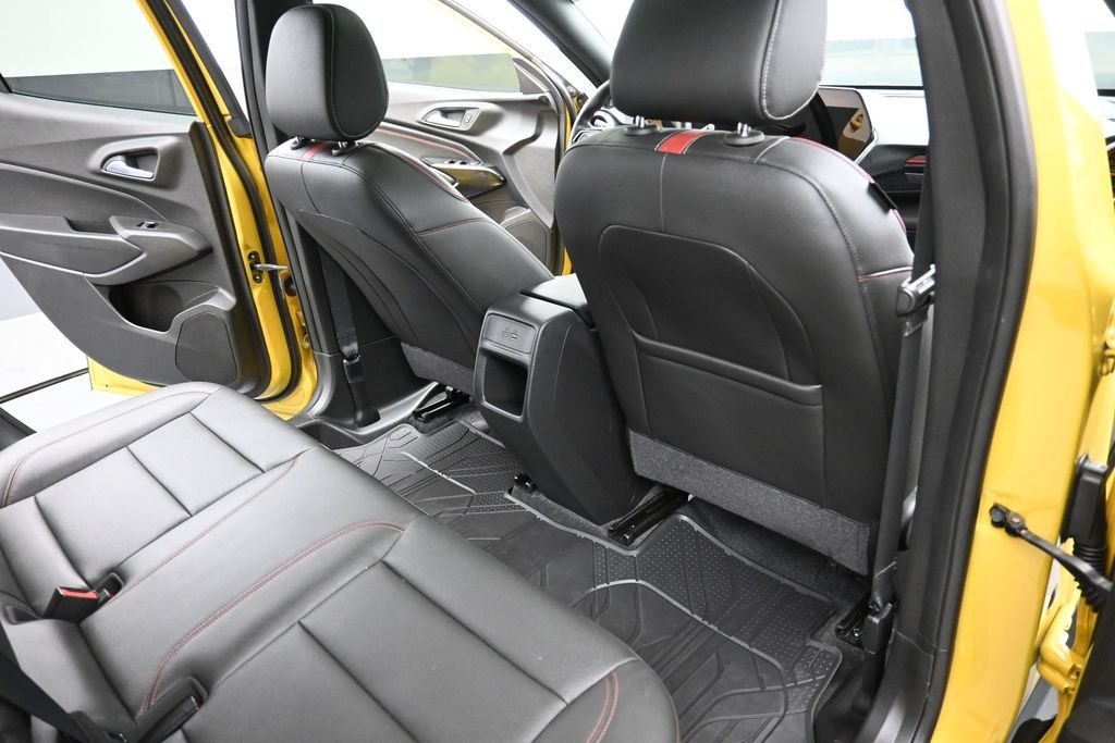 Used 2024 Yellow Chevrolet 2RS image 10