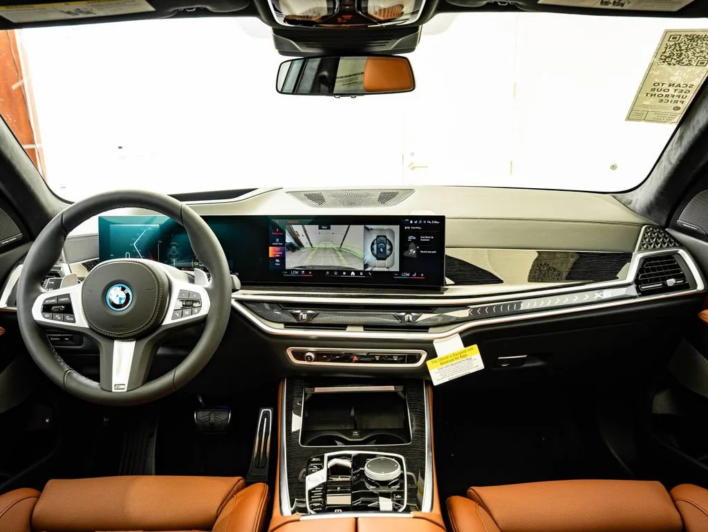 New 2026 Gray Metallic BMW xDrive50e image 4