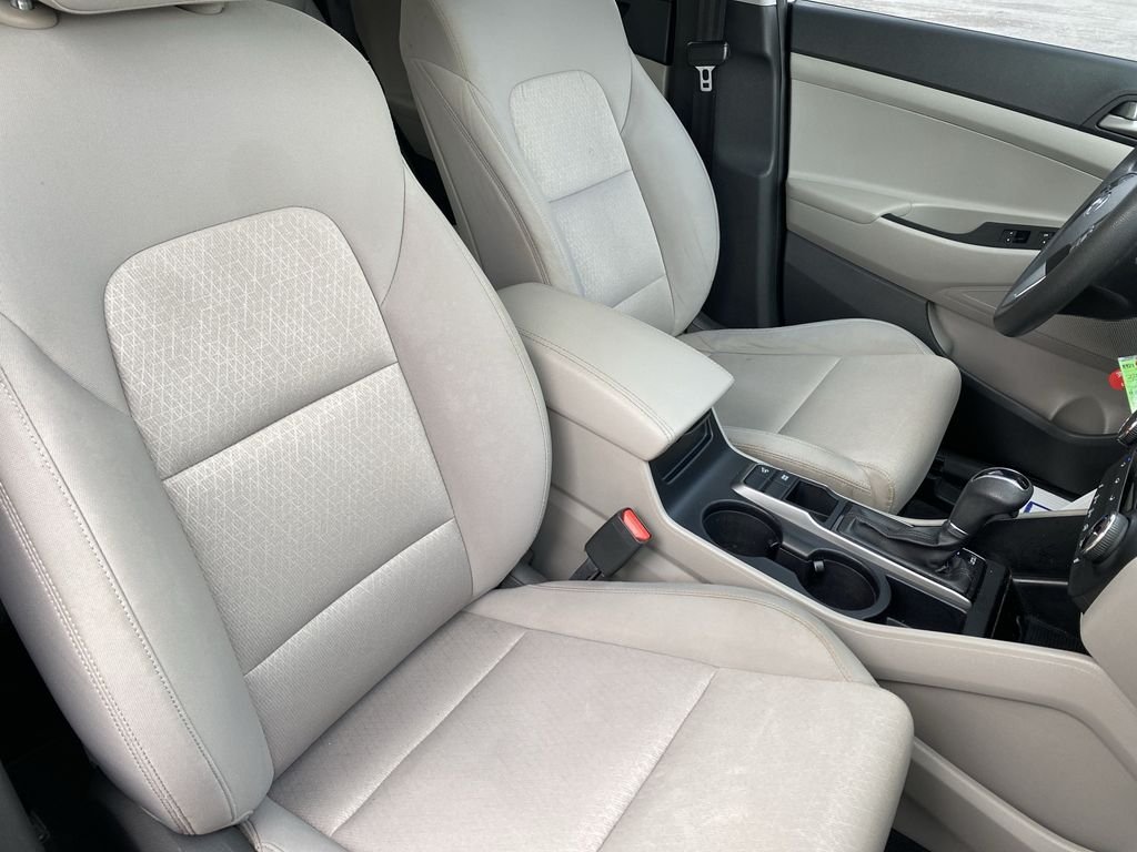 Used 2018 Dazzling White Hyundai SEL image 29