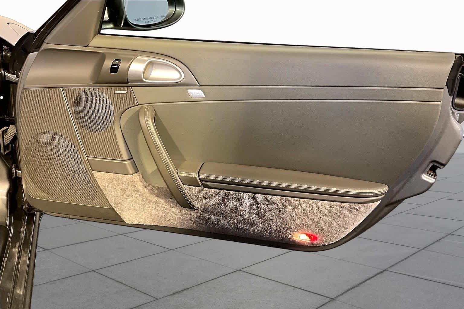 Used 2006 GRAY Porsche Carrera 4 image 19