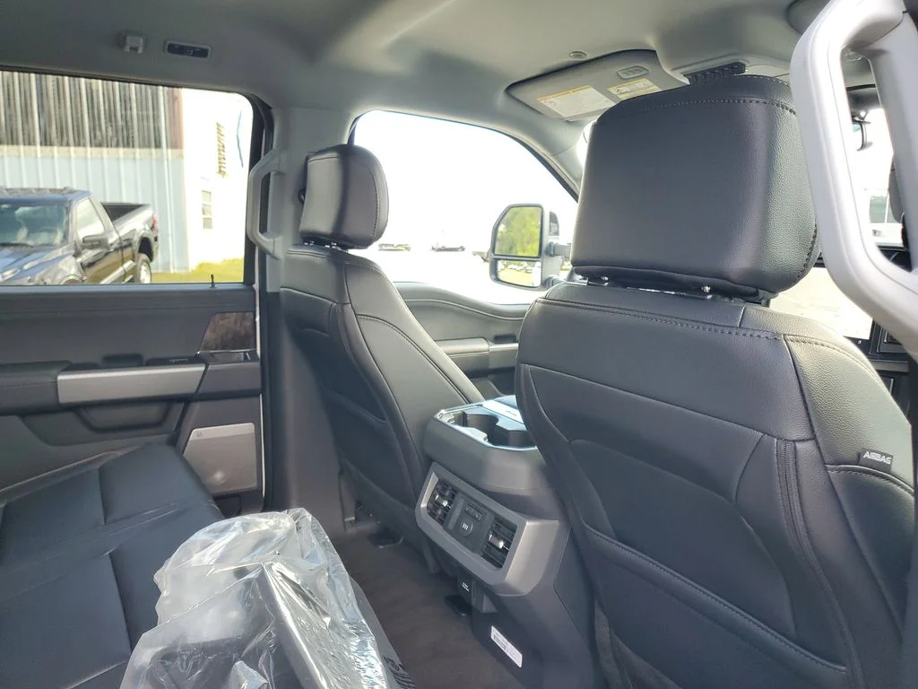 2026 Ford F-350 Super Duty Lariat - Photo 28