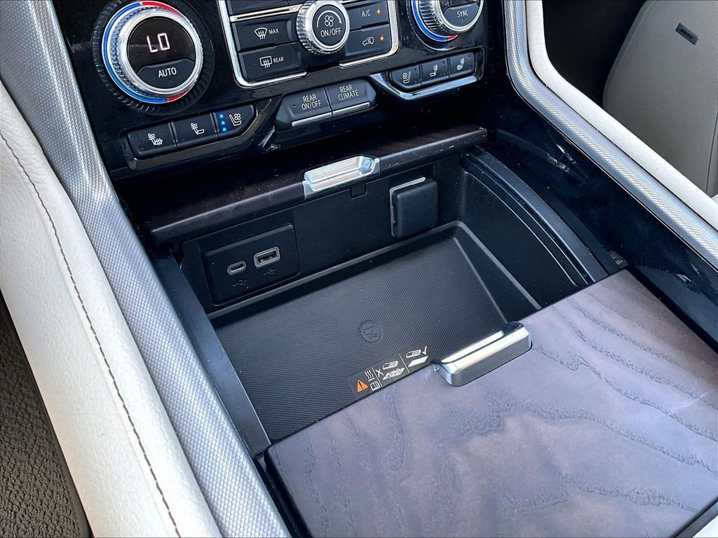Used 2022 Blue GMC Denali image 28