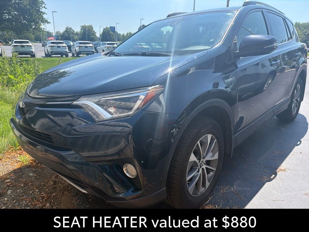 Used 2018 Blue Toyota XLE image 3