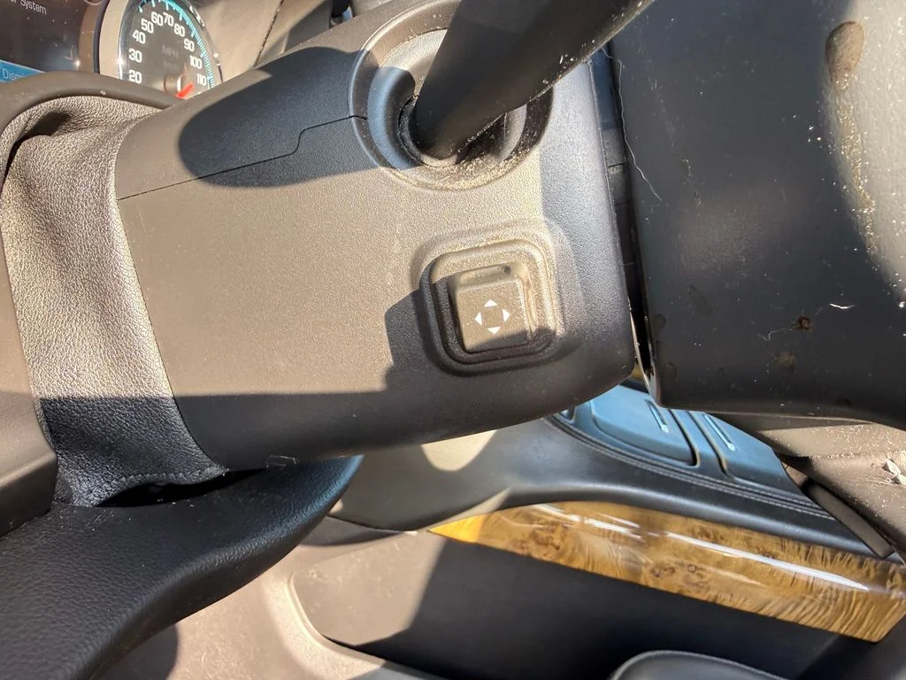 Used 2017 Iridium Metallic GMC Denali image 39