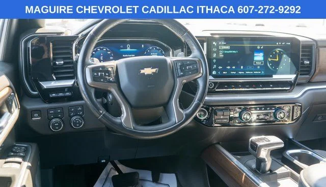 Used 2022 Black Chevrolet High Country image 15