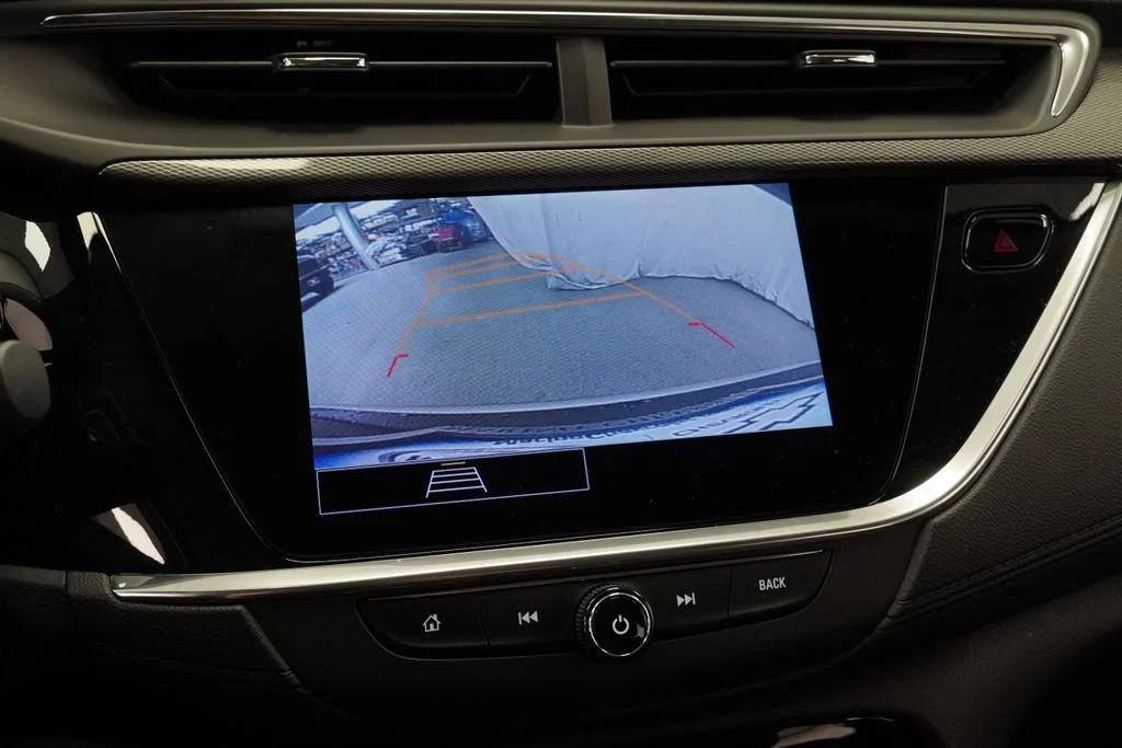 Used 2023 Gray Buick Preferred image 18