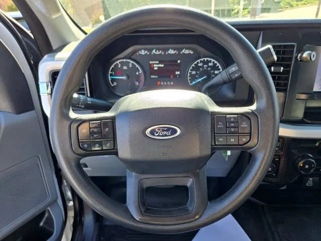 Used 2024 White Ford XLT image 31