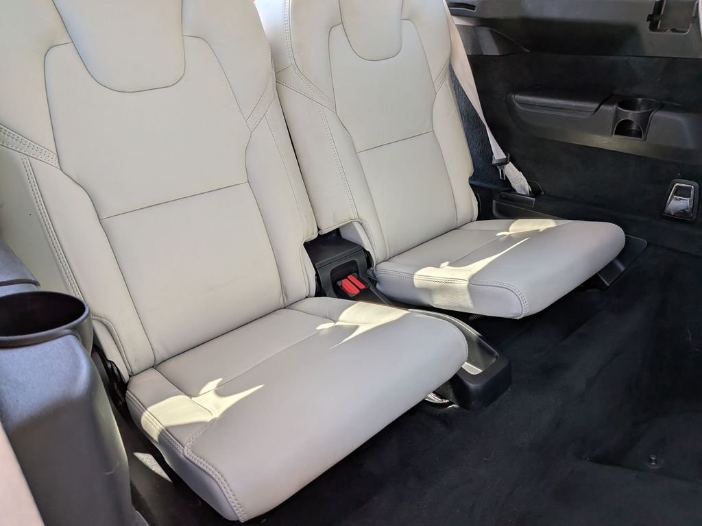 Used 2022 Gray Volvo T6 Inscription image 19