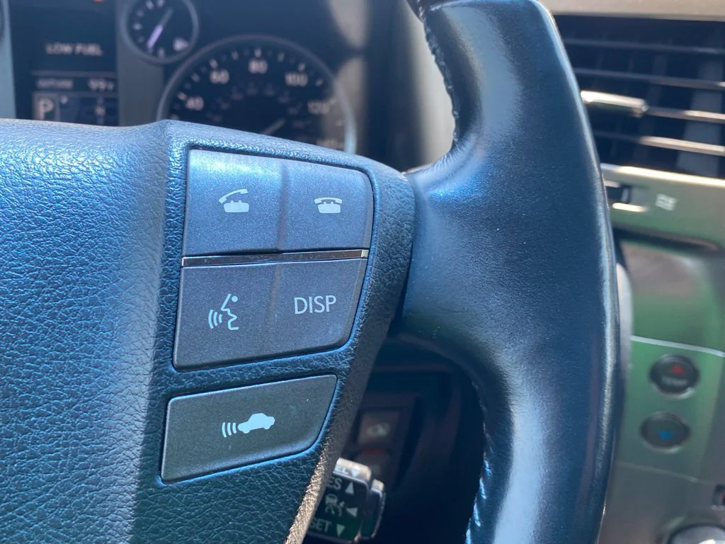 Used 2014 Black Lexus 570 image 25