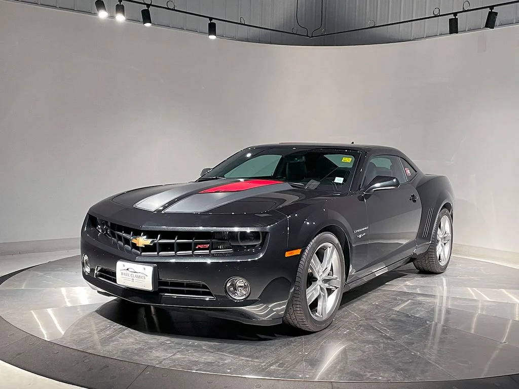 Used 2012 Black Chevrolet 2LT image 2