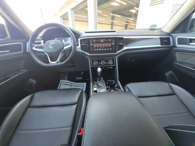 Used 2022  Volkswagen 3.6L V6 SE w/Technology image 21