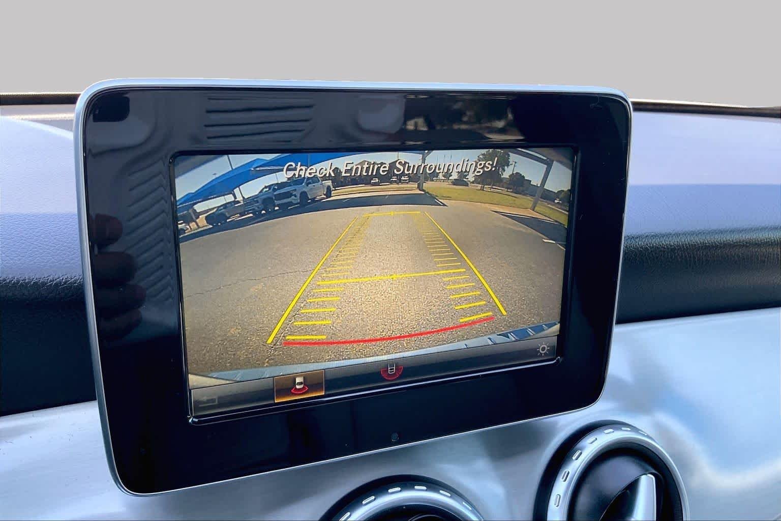 Used 2016 Mountain Gray Metallic Mercedes-Benz GLA 250 image 27