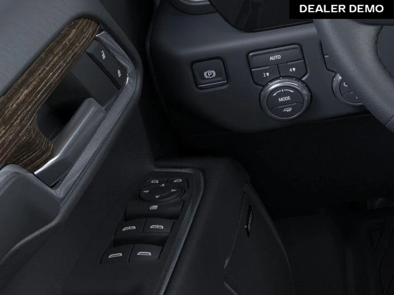 Used 2026  GMC Elevation image 22