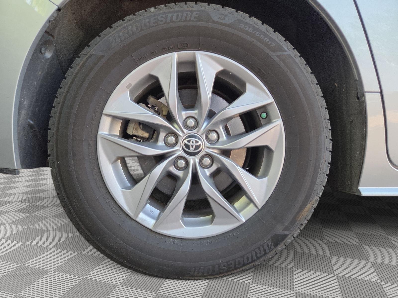 Used 2021 Celestial Silver Metallic Toyota XLE image 18
