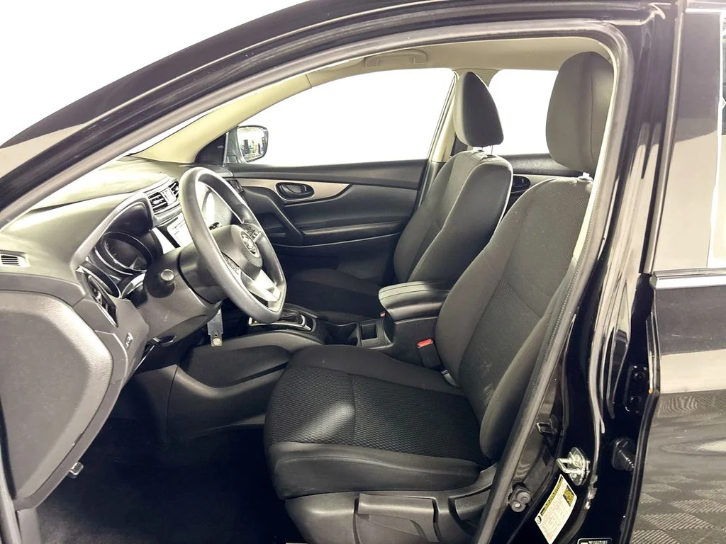 Used 2019 Black Nissan S image 11