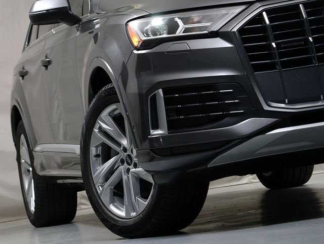 Used 2022 Gray Metallic Audi 45 Premium image 4