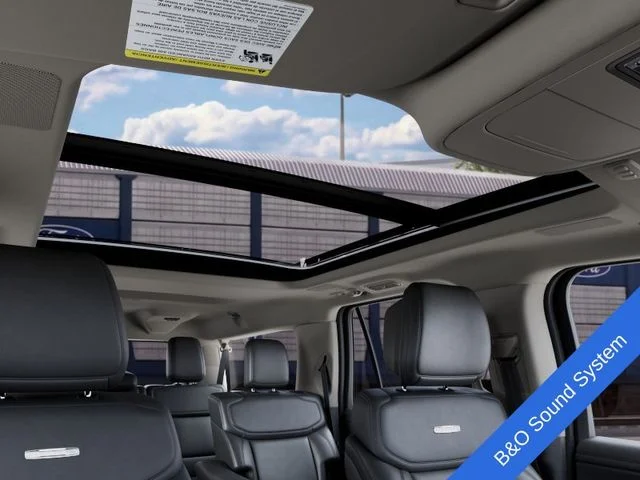 New 2027 Star White Metallic Tri-Coat Ford MAX Platinum image 26