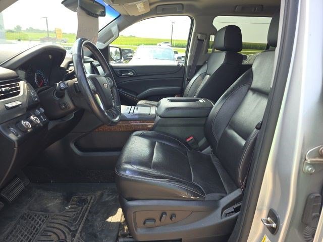 Used 2017 Silver Ice Metallic Chevrolet Premier image 17