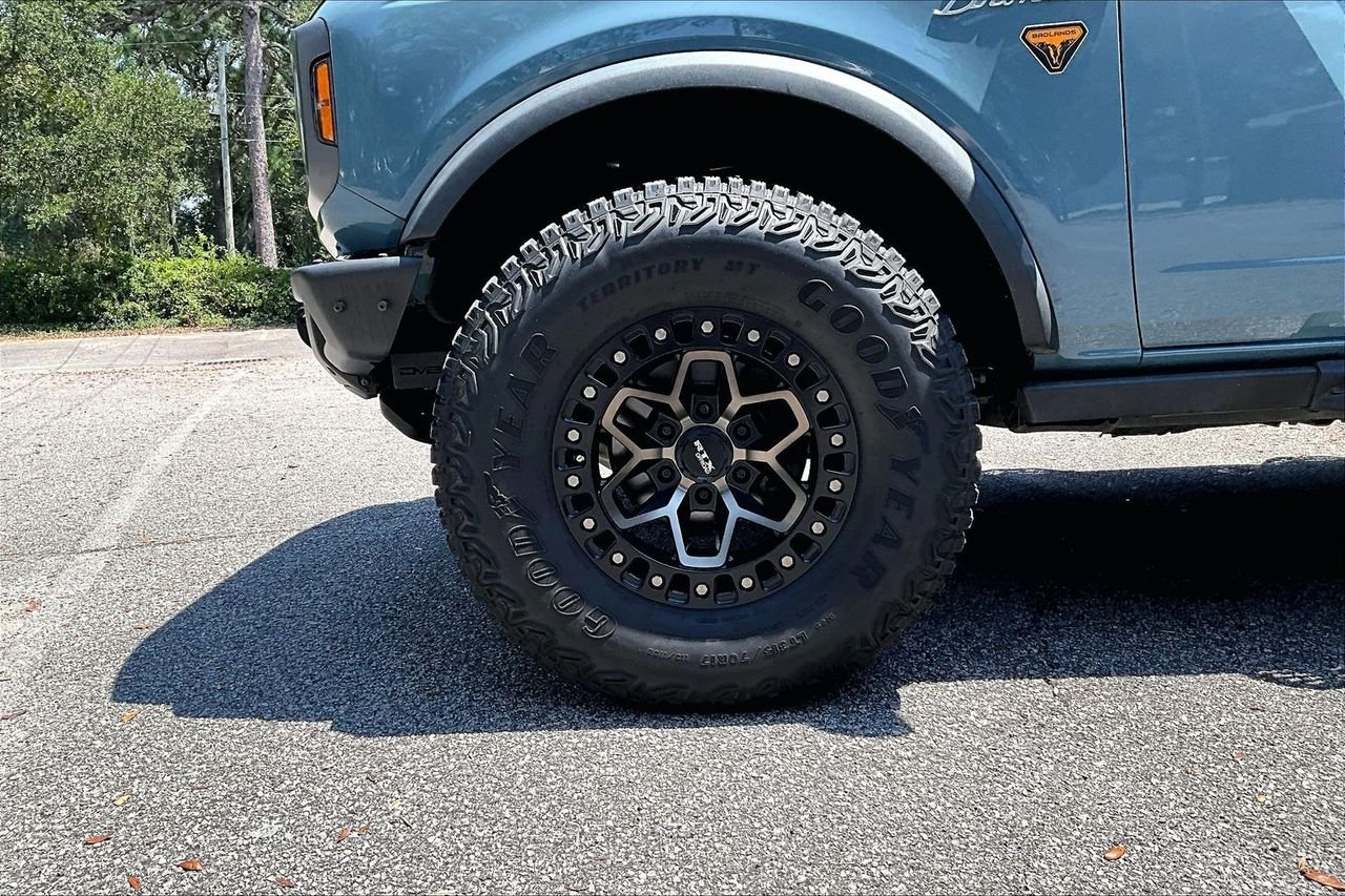 Used 2023 Blue Ford Badlands image 33