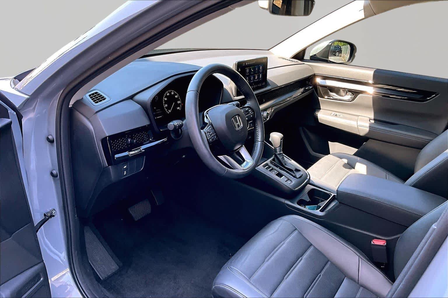 Used 2024 Urban Gray Pearl Honda EX-L image 18