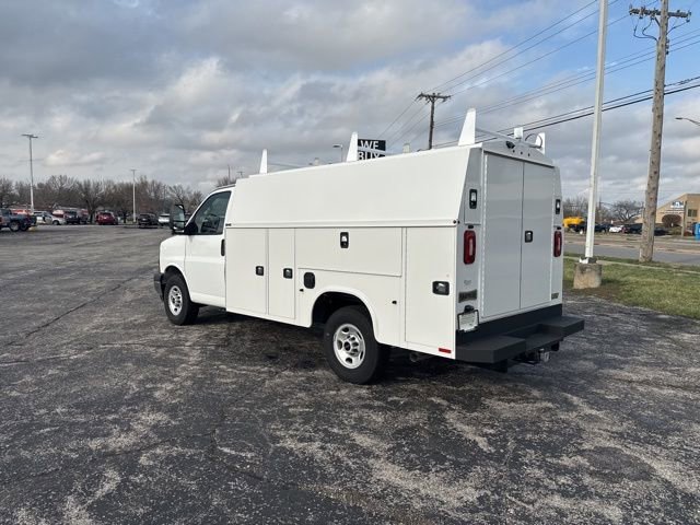 New 2025 Summit White GMC 1WT image 3